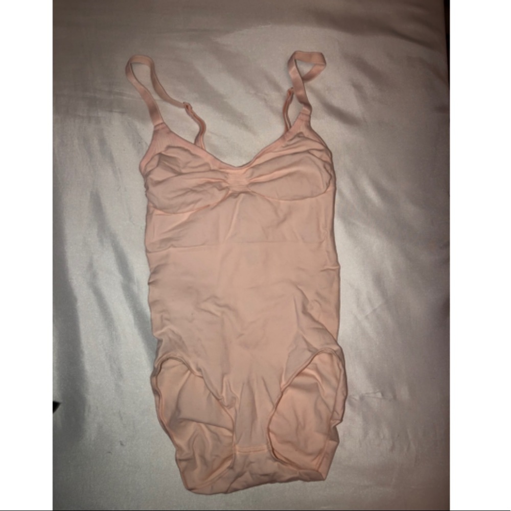 SKIMS SCULPTING BODYSUIT